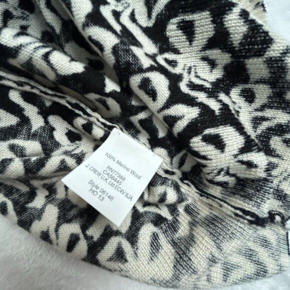 J. Crew Womens Black & Cream Bow Pattern Merino Wool Pullover Sweater Medium - Picture 4 of 8